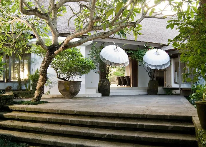 Atas Ombak * Seminyak